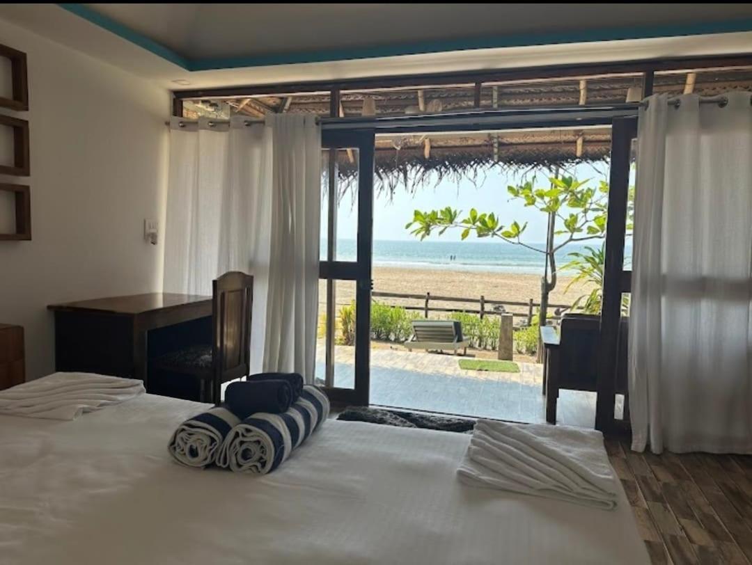 The Coast Beach Resort Agonda Exterior foto